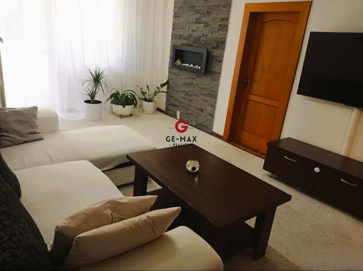 Na predaj priestranný 3-izbový byt – Sídlisko III