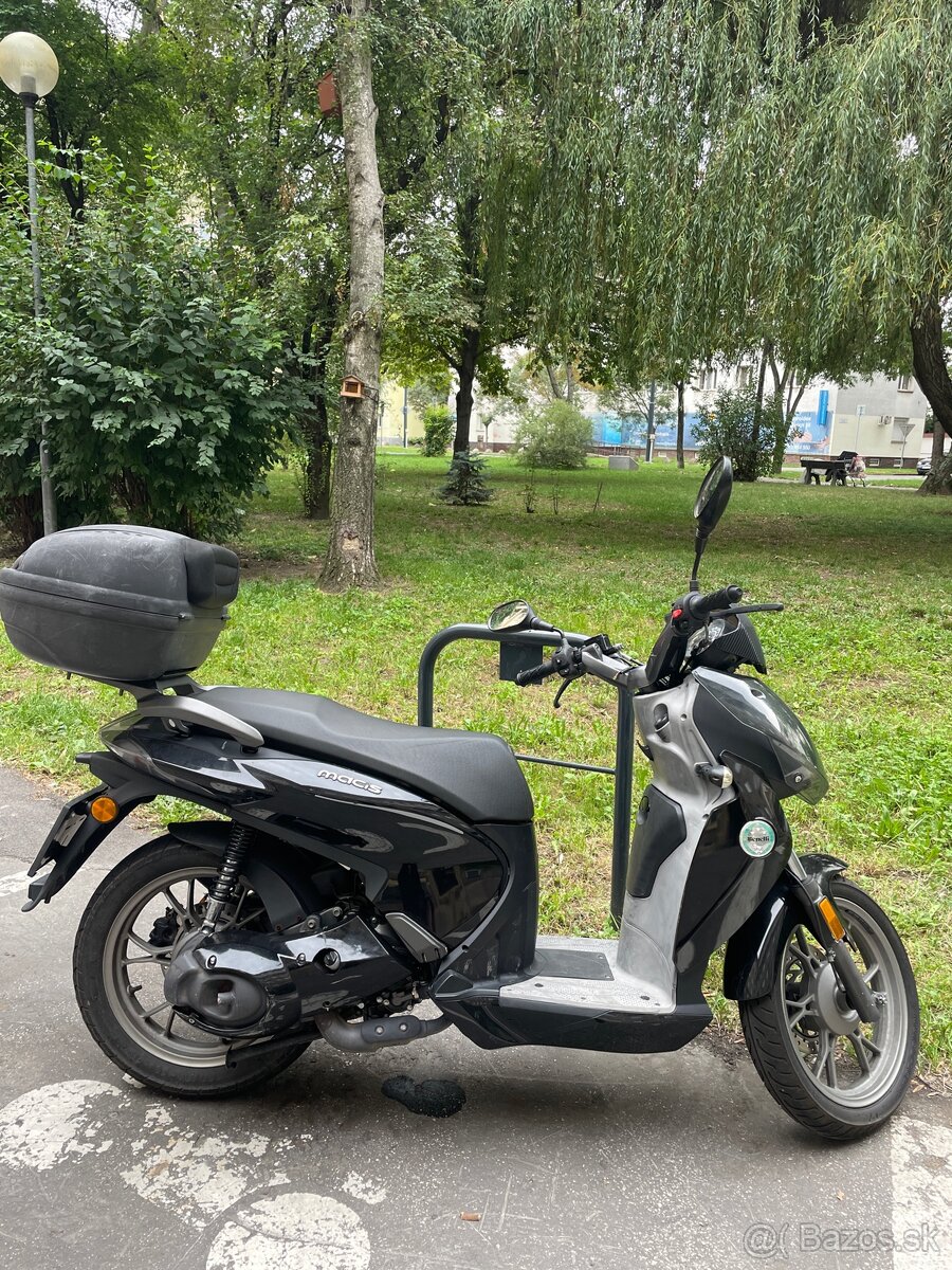Jedinečná zimná ponuka skúter Benelli Macis 125