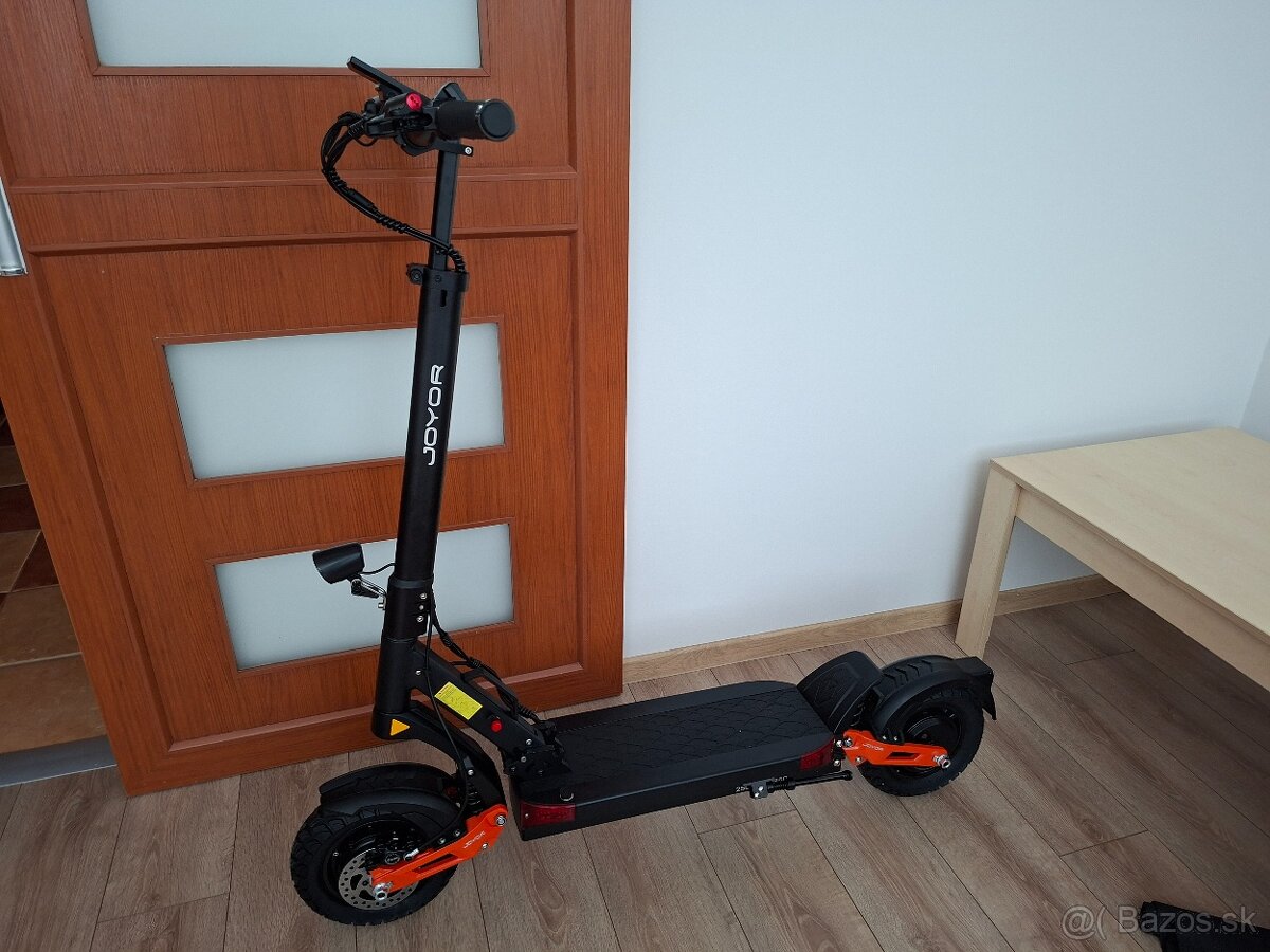 Elektrická kolobežka Joyor T10