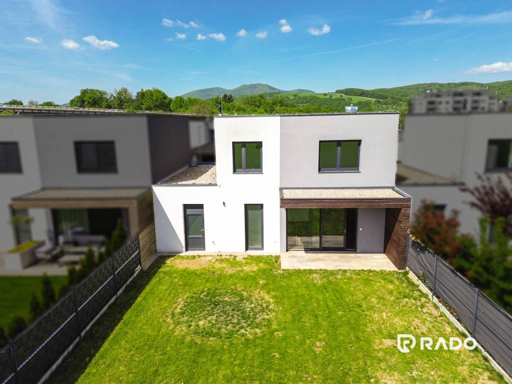 RADO | Novostavba - 4i rodinný dom, Hanzlíkovská - Trenčín