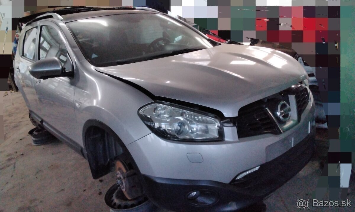 issan Qashqai 2.0 2013 predám DVERE, KAPOTA, MOTOR MR20, NÁR