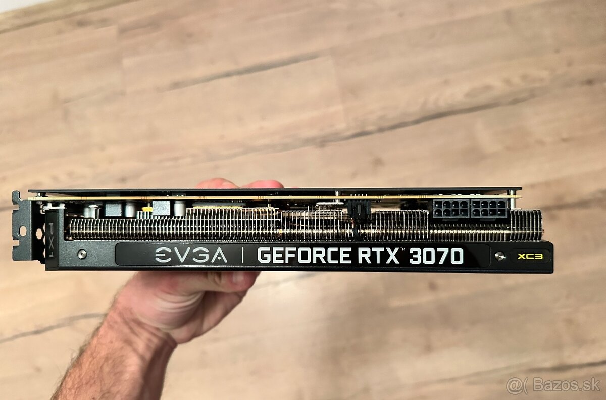 Predam graficku kartu evga geforce rtx 3070 xc3 ultra 8 gb