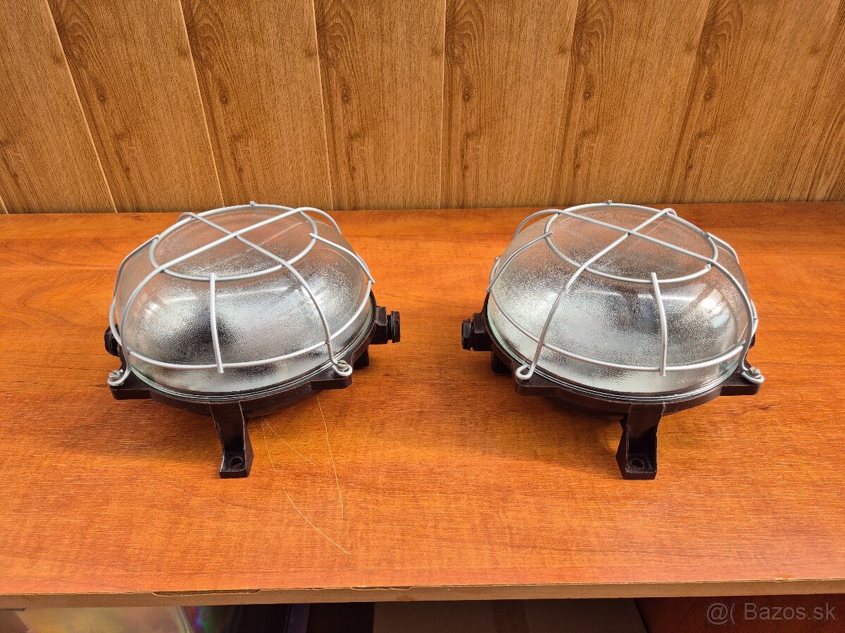 Retro bakelitová nástenná - stropná lampa