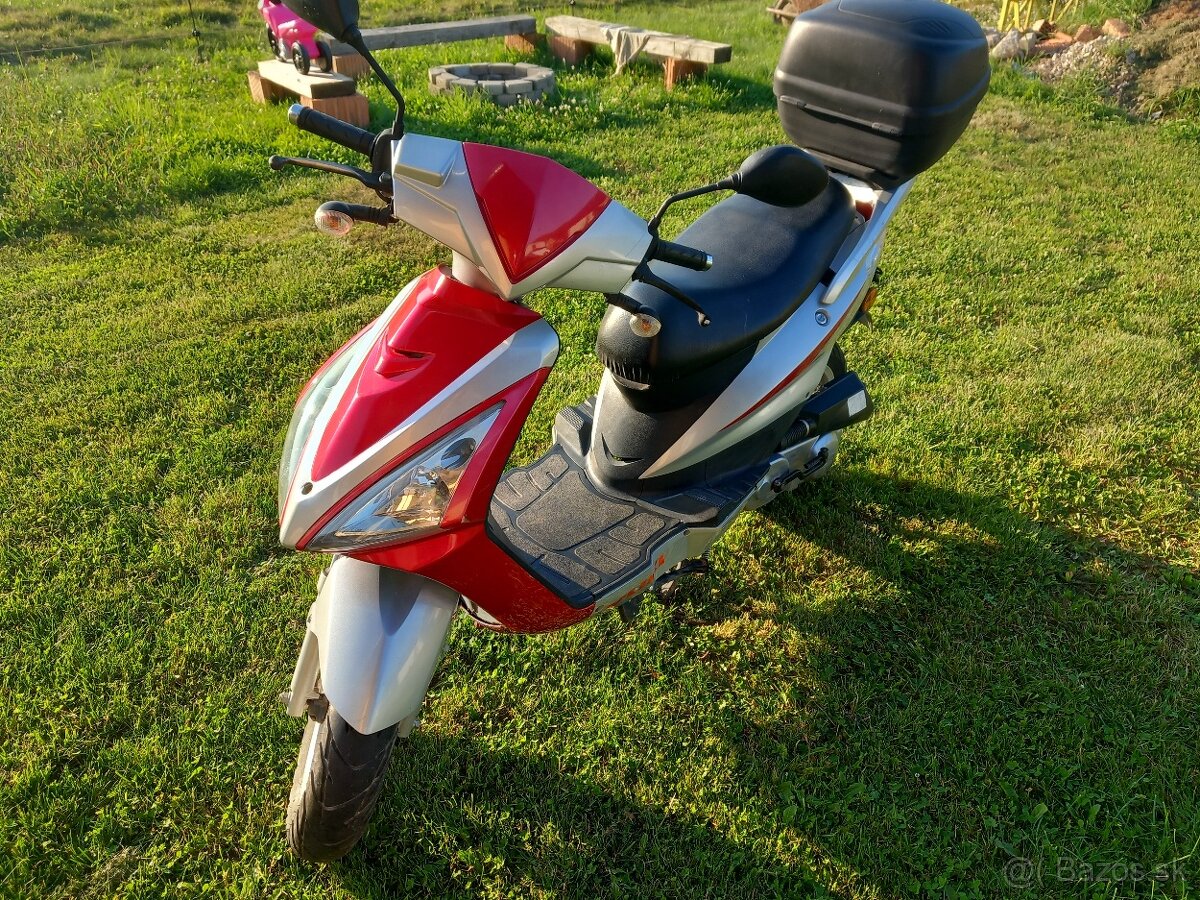 yuki 50 new speedy 78ccm kit na špz.. stav- sadnúť a jazdiť