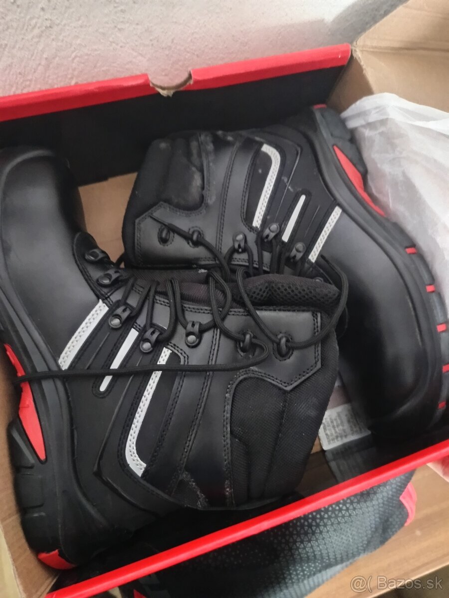 Topánky pracovná obuv s3