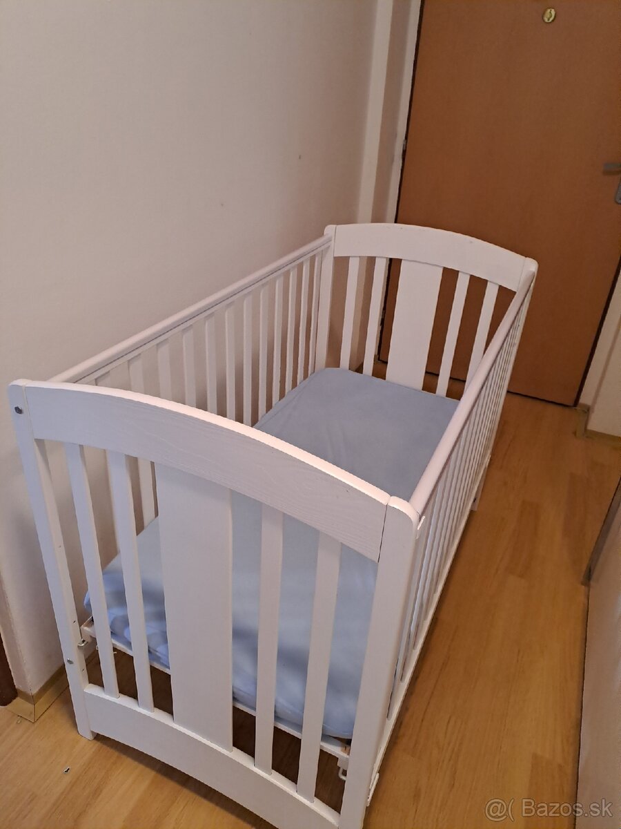 Detská postieľka + matrac