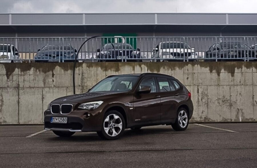 BMW X1 r.2010 , 110kw 4x4