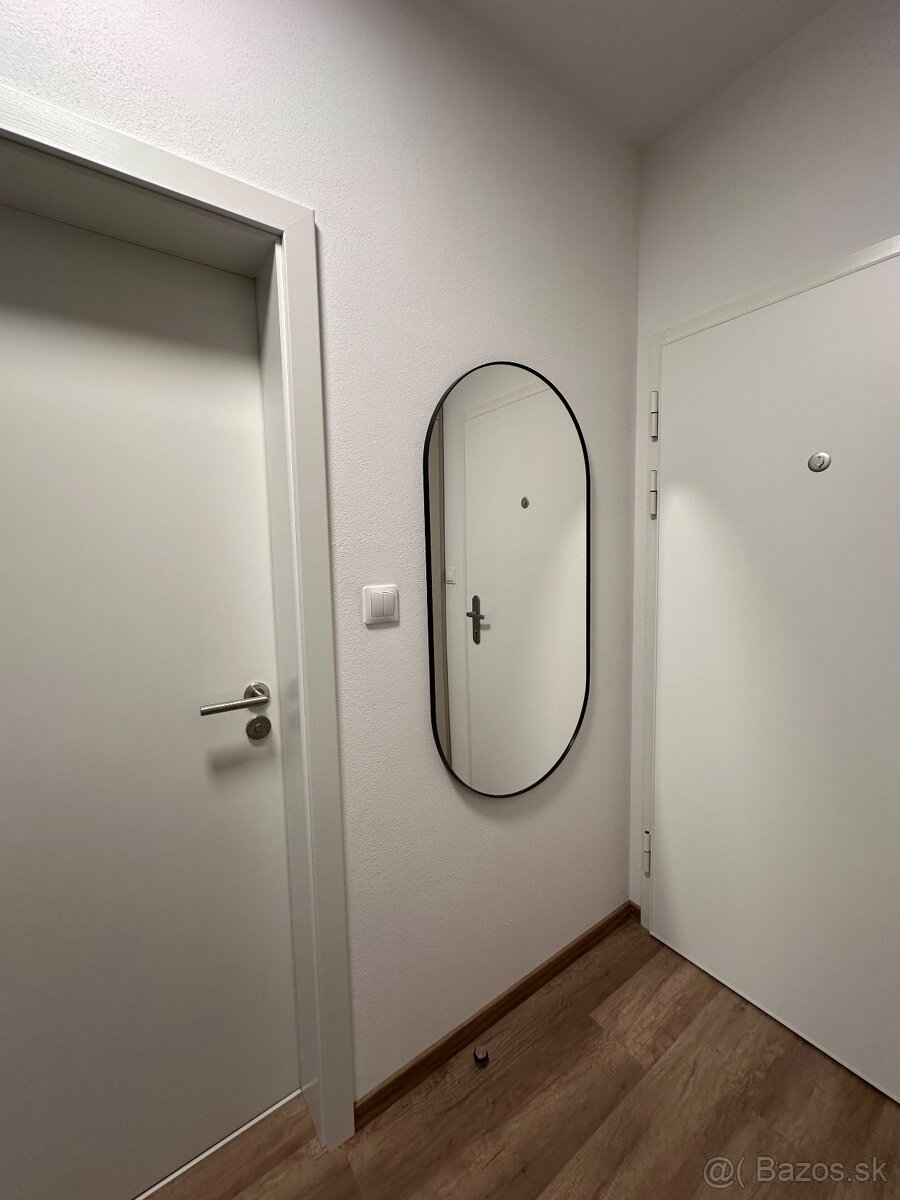 Ikea zrkadlo