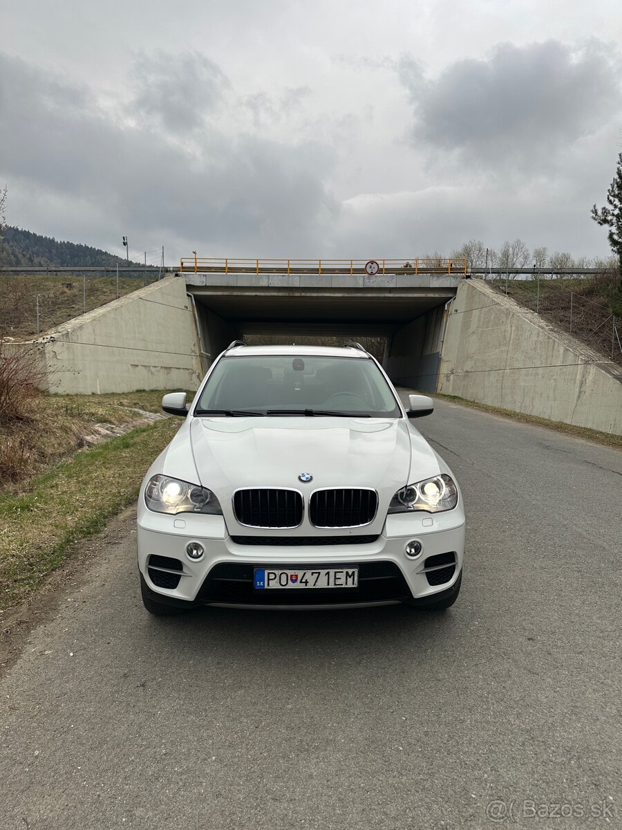 BMW X5, 3,0l 180kW (245PS)