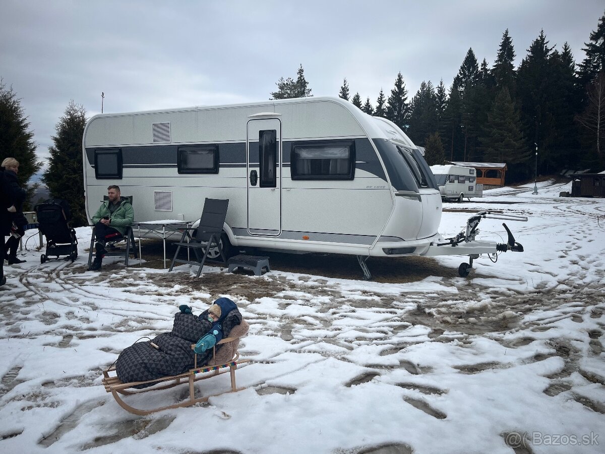 Prenájom karavanu Hobby De Luxe 545 kmf pre 6 ludi