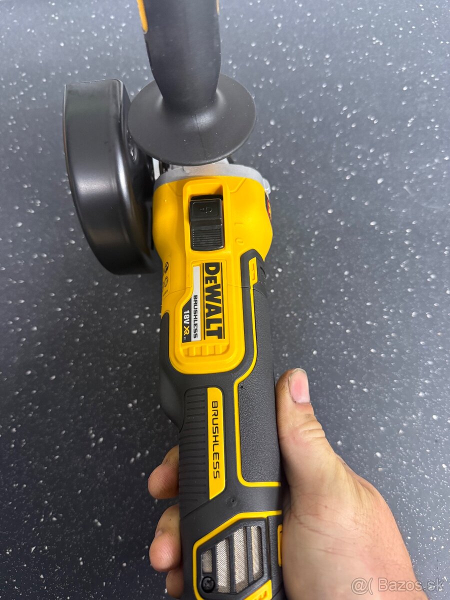 Dewalt akú uhlová bruska