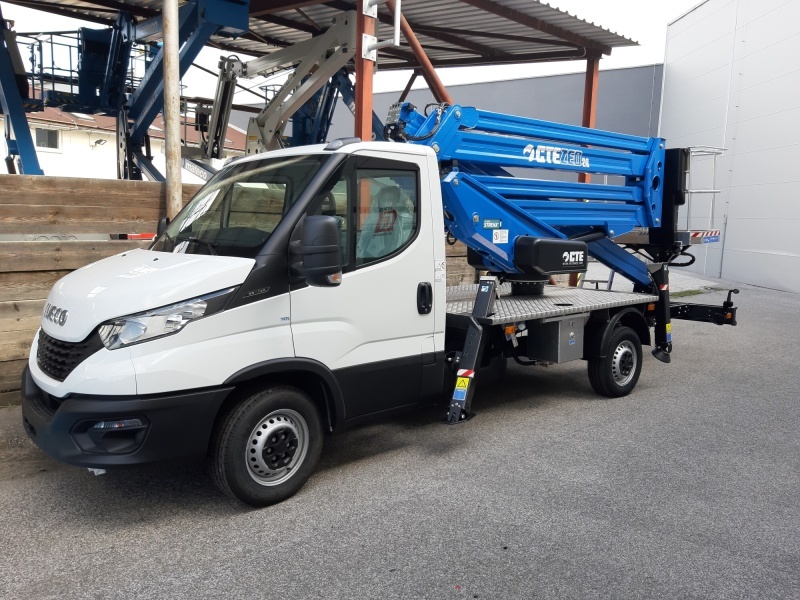 PREDAJ - Autoplošina CTE - ZED 20.4 /IVECO