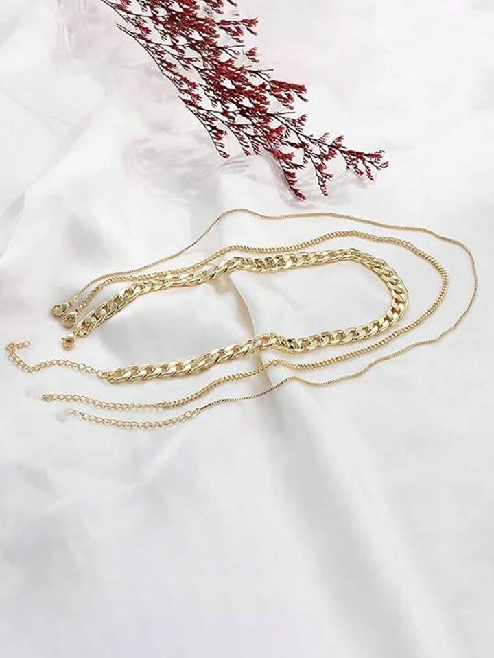 Predam tieto štýlove dámske retiazky 10€ 1Kus