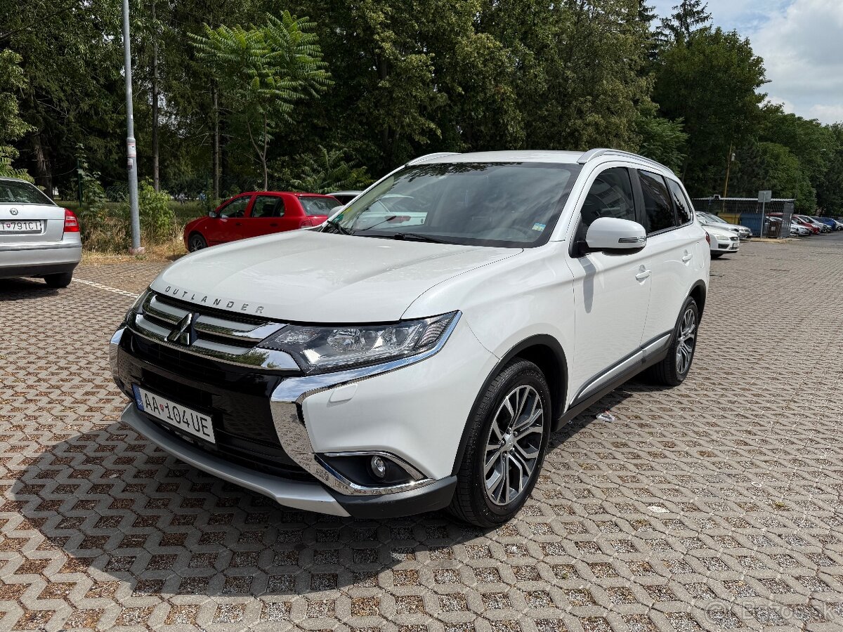 Mitsubishi Outlander 2.2 DI-D Instyle A/T