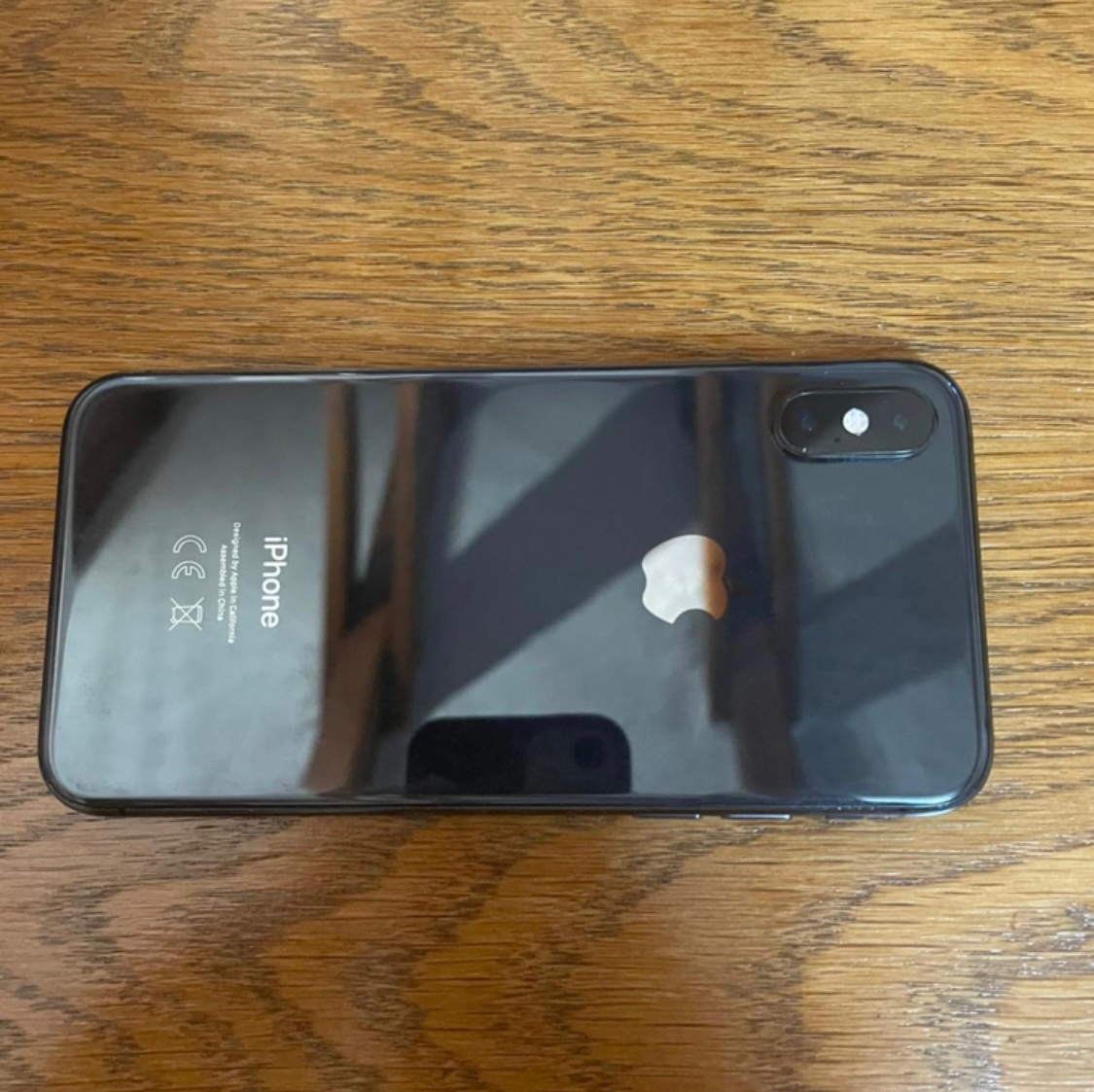 Predávam IPhone XS