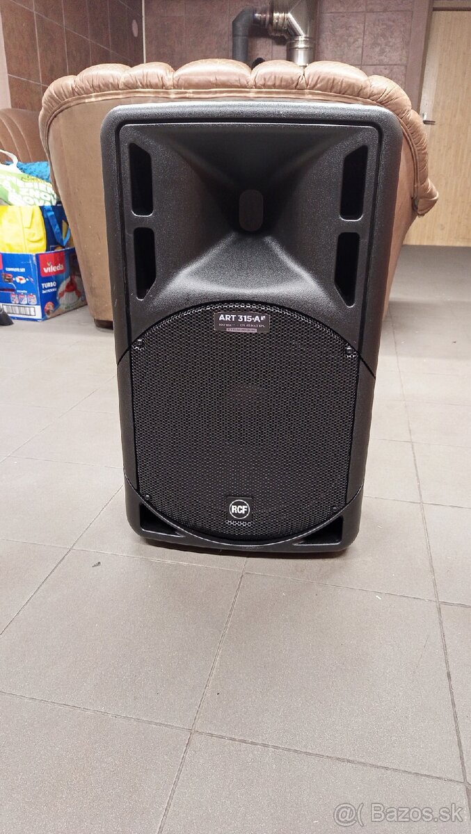 Predám aktívny reproduktor Rcf art 315 a mk4