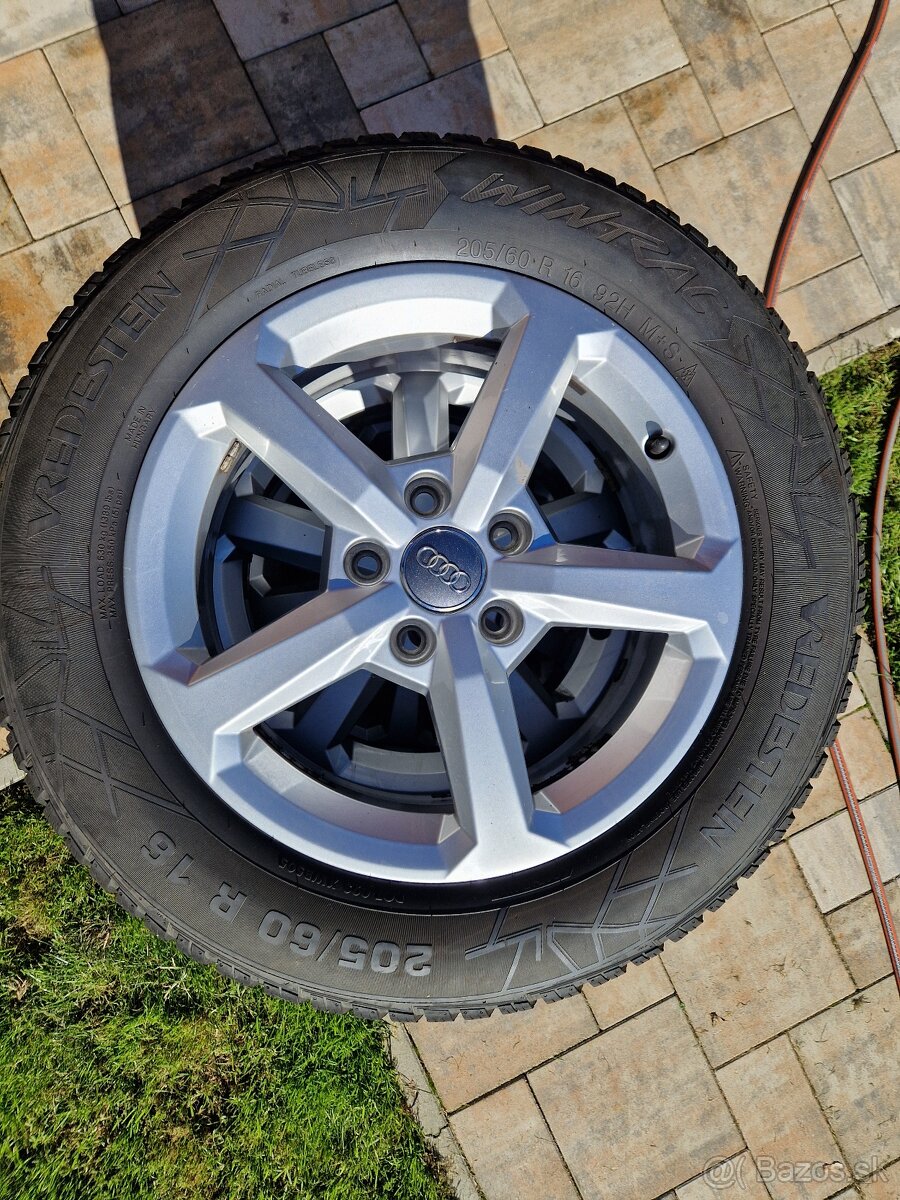 Zimne pneu VREDESTEIN 205/60 na diskoch R16 Audi