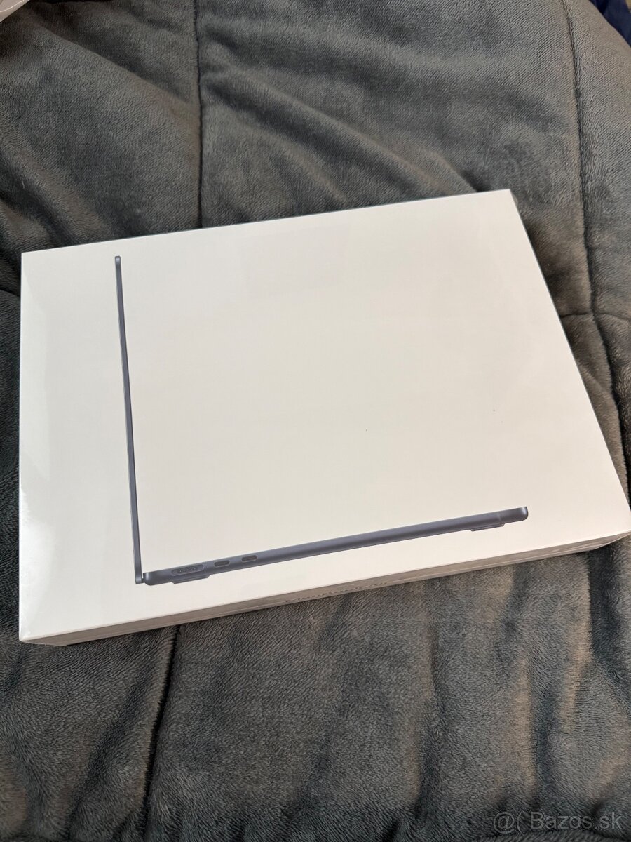 MacBook Air 13.6” M2 – 16GB / 256GB – NOVÝ