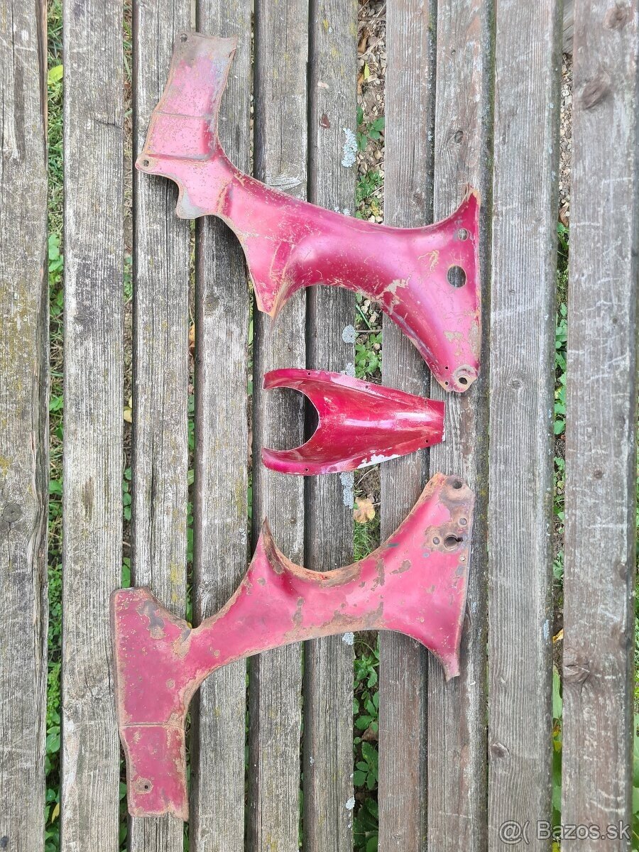 Podsedadlove plechy jawa 350 kyvacka