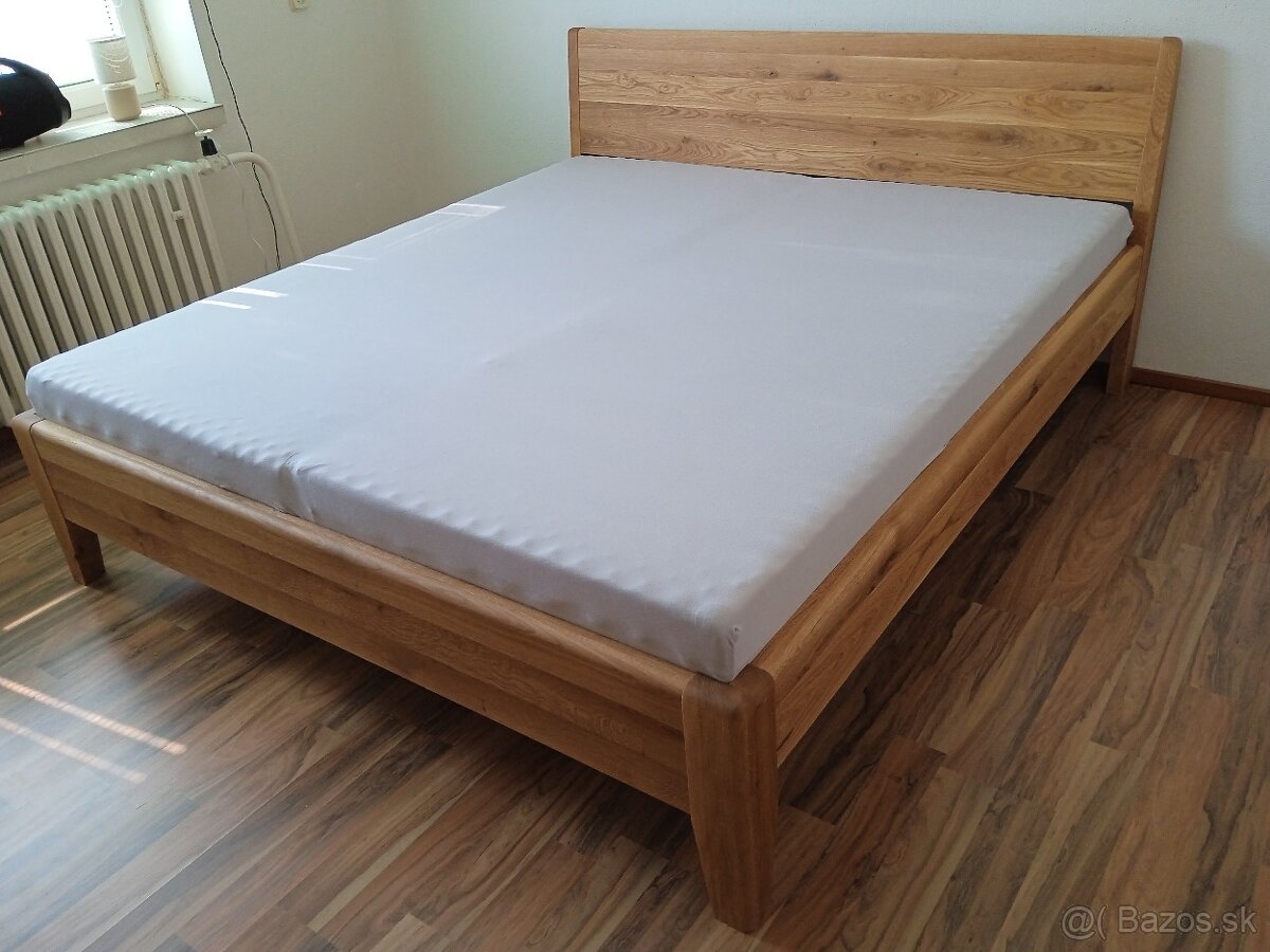 Dubová manželská posteľ Hugo + rošt zdarma, cena od 750€
