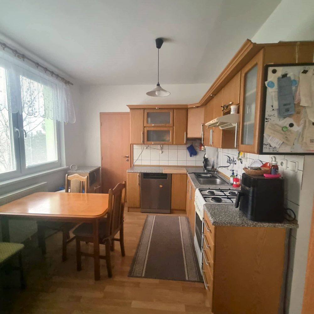 Pekný 3. izbový byt na prenájom - Rohožník.