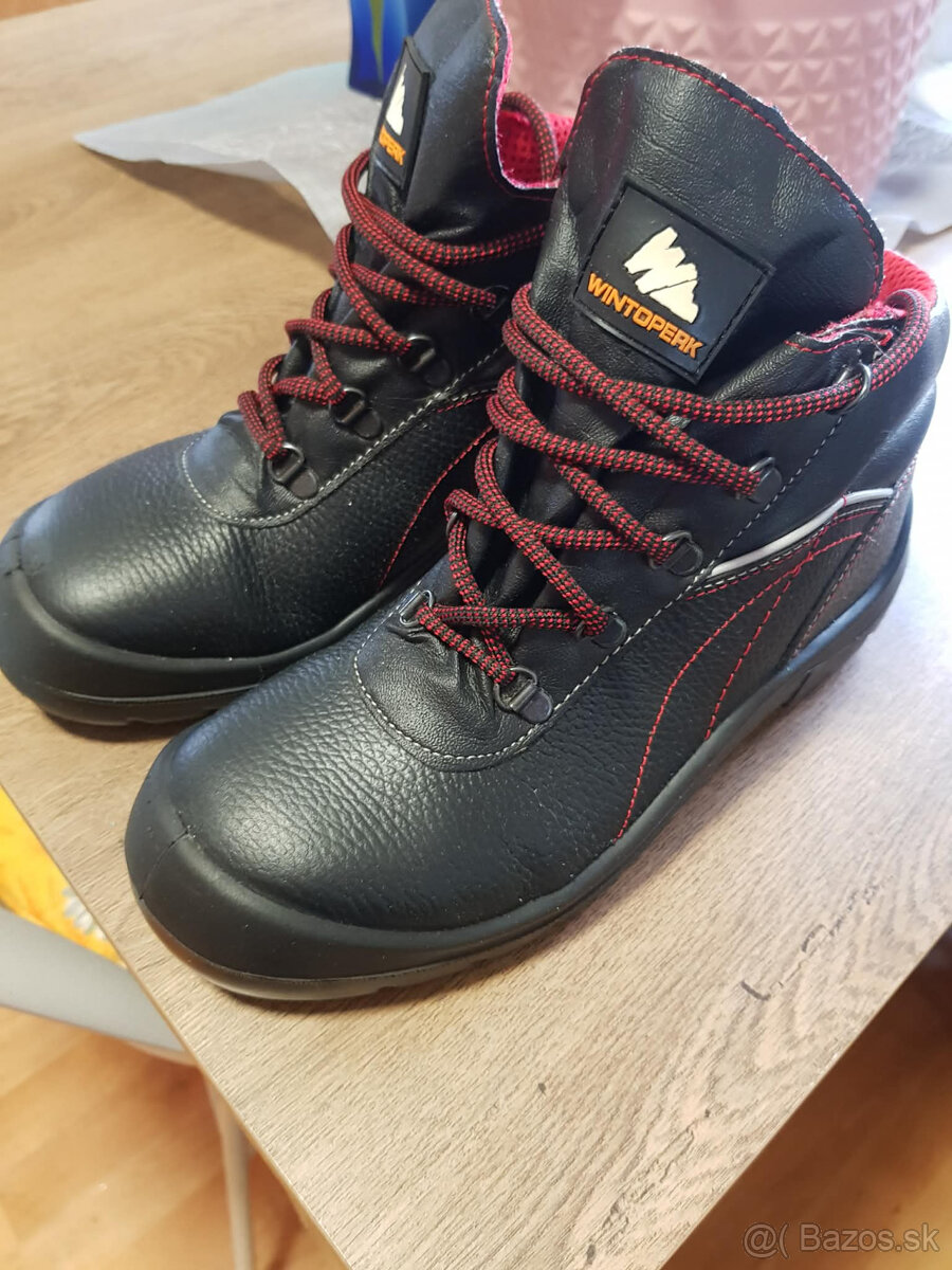 Zimná pracovná obuv- Wintoperk