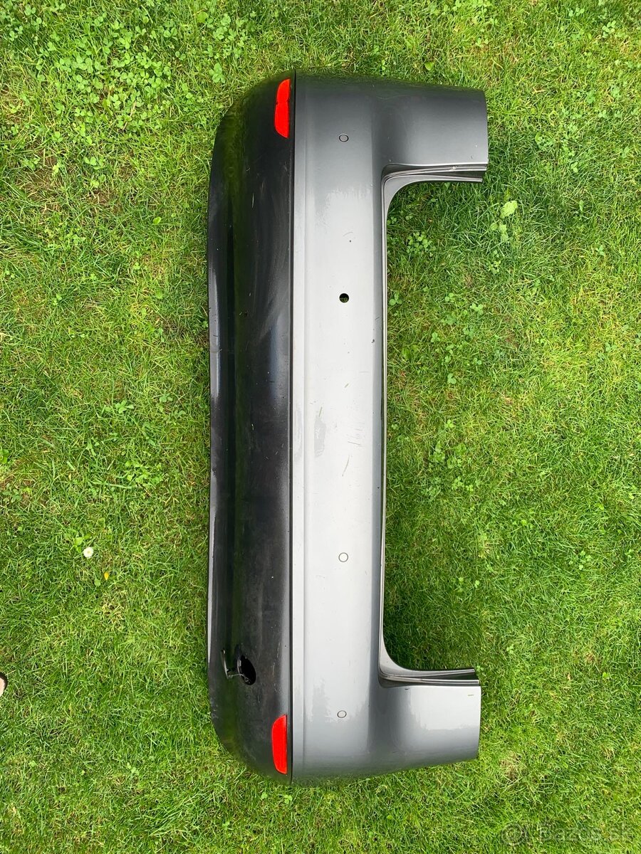 Zadný nárazník - Volkswagen Golf 5