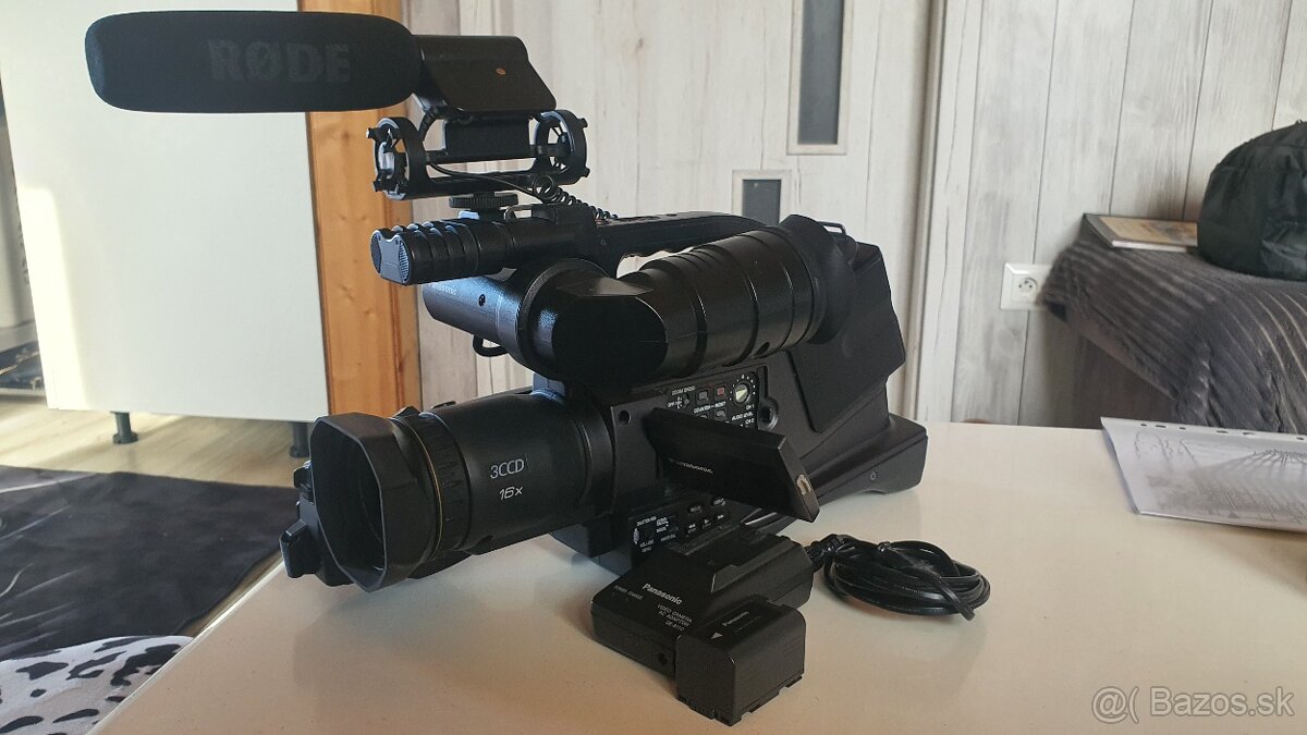 Predám profesionálnu kameru Panasonic 3CCD + RØDE mikrofón
