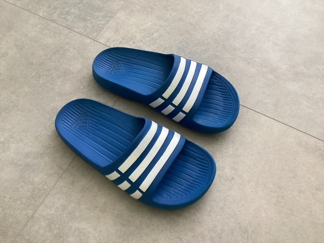 Slapky Adidas 32