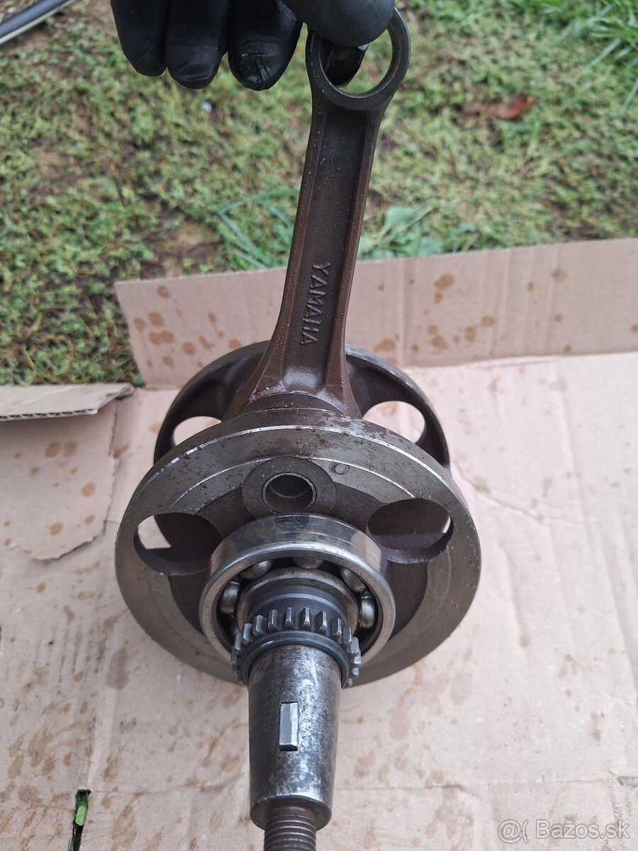 Diely Yamaha TT 600