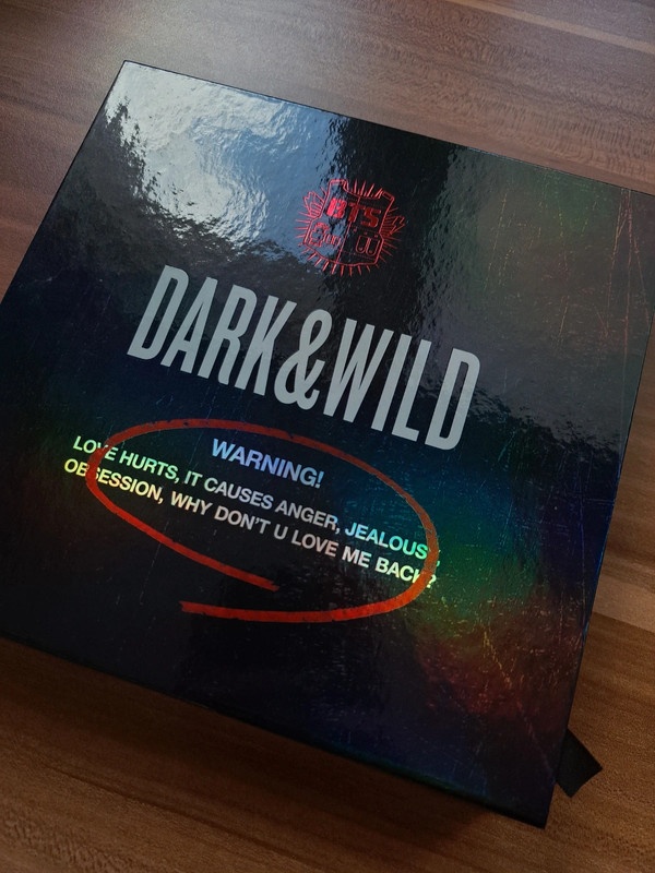 Album BTS Dark&Wild