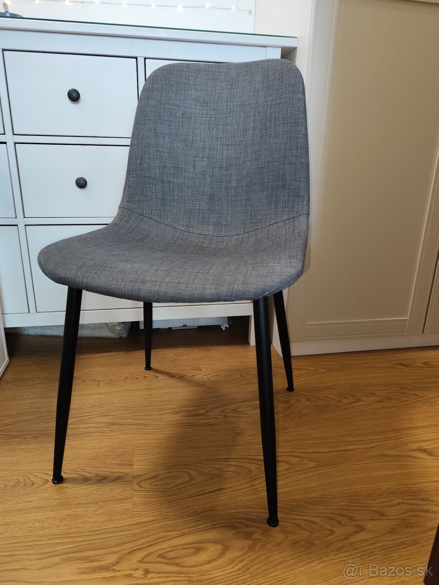 IKEA jedálenská stolička GALLERUD