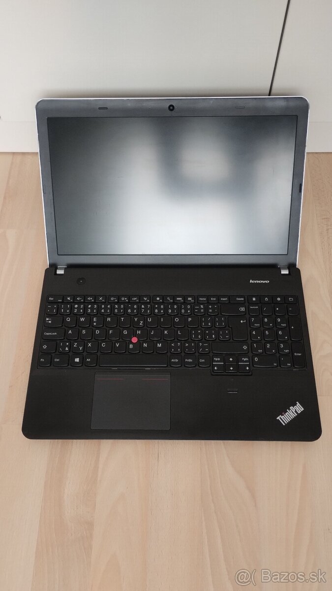 Predám notebook Lenovo E540 na náhradné diely