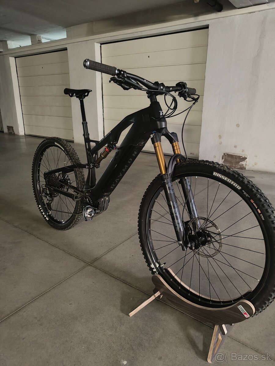 Raymond FullRay carbon 150E 11.0 (r.2023, velk. L ) 29"