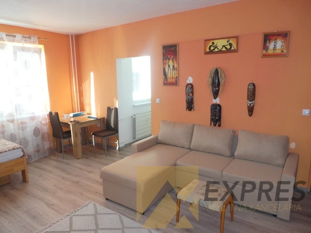 RK EXPRES - na predaj 1 izbový byt v Handlovej, ul. Mostná.