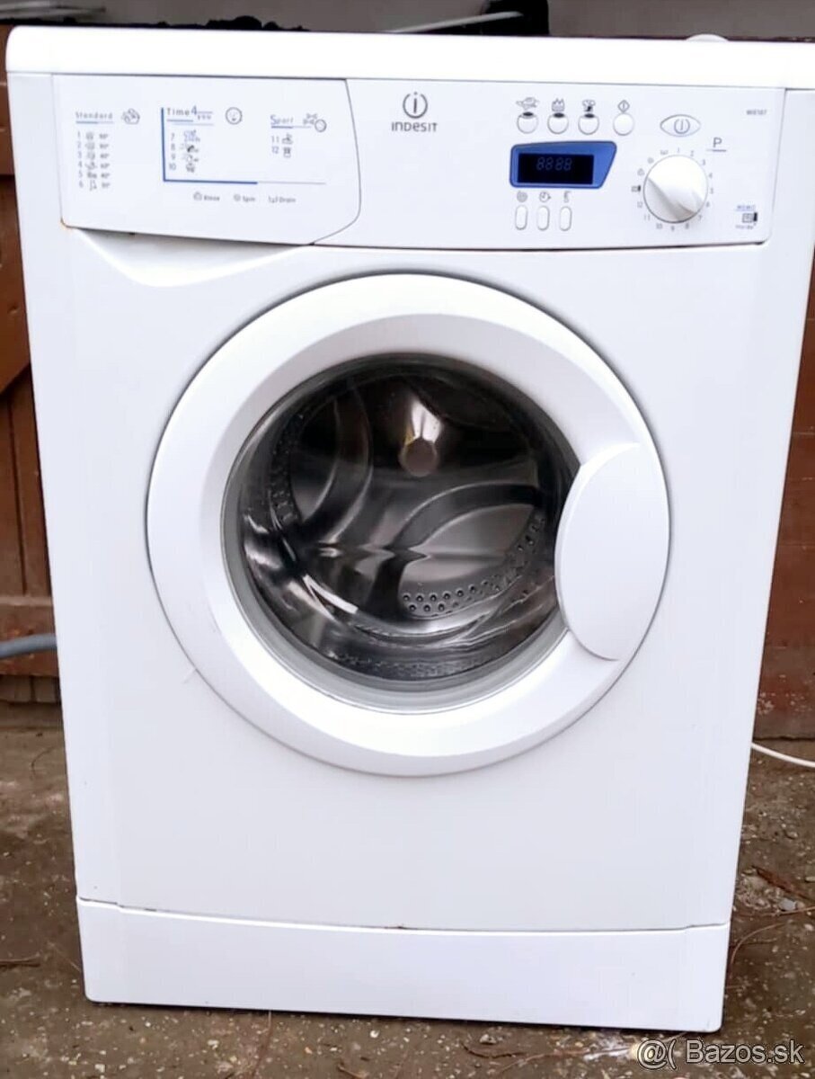 Automatická práčka Indesit