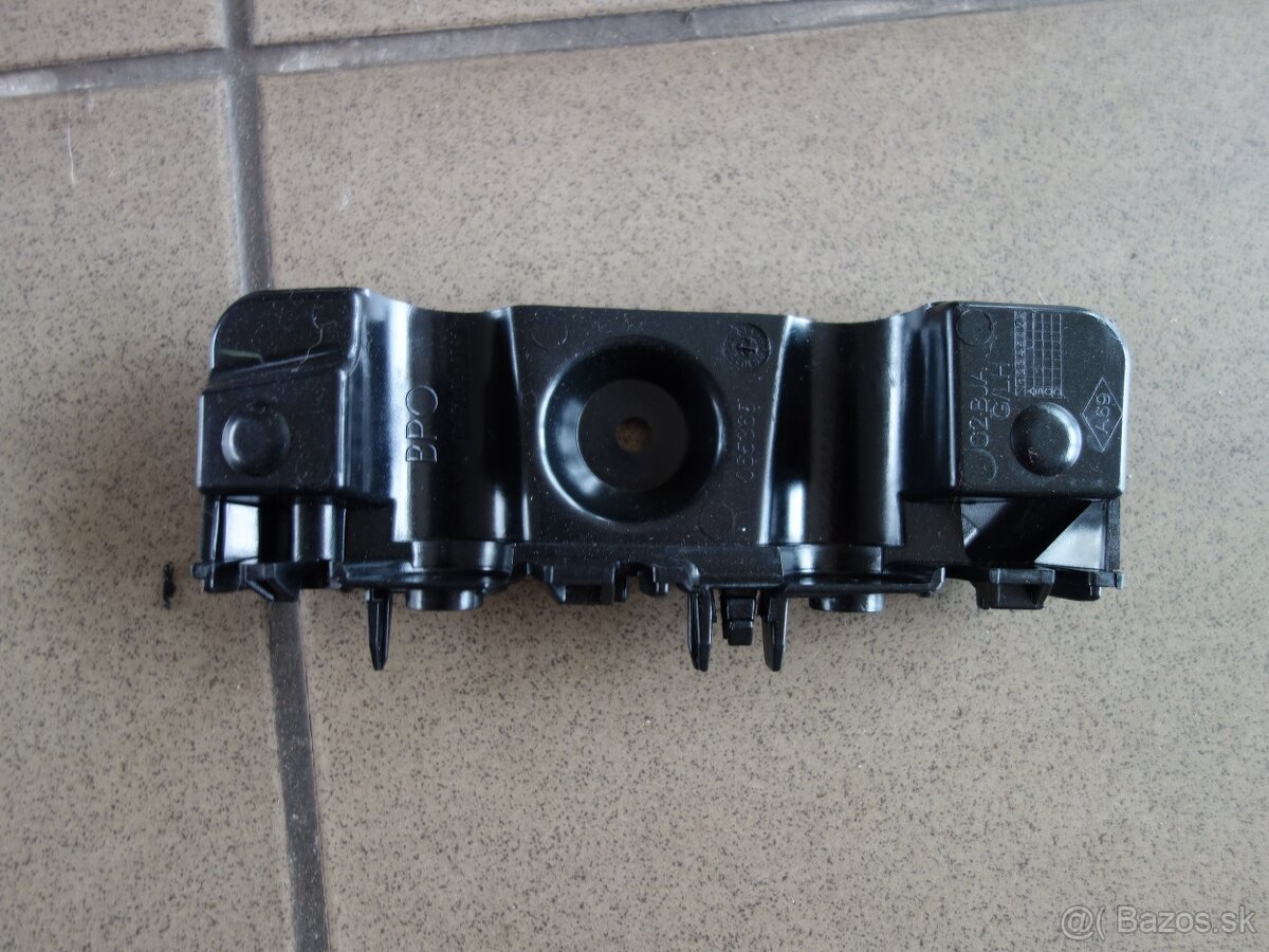 Vodítko nárazníka Clio