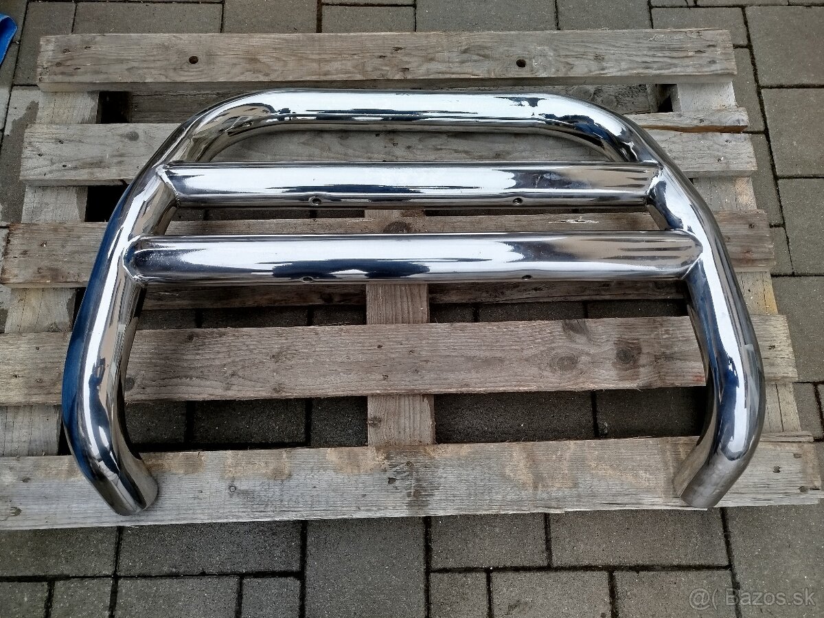 Predný nerezový ram