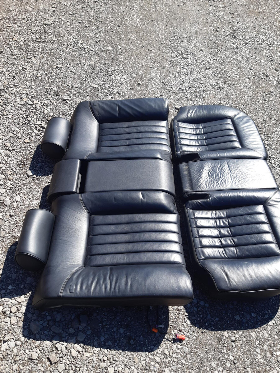 AUDI A8, S8 D2 - zadní sedačky