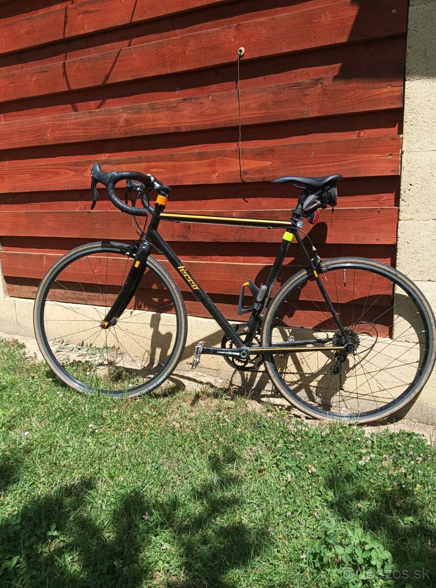 Predám taliansky oceľový cesťák Ferro