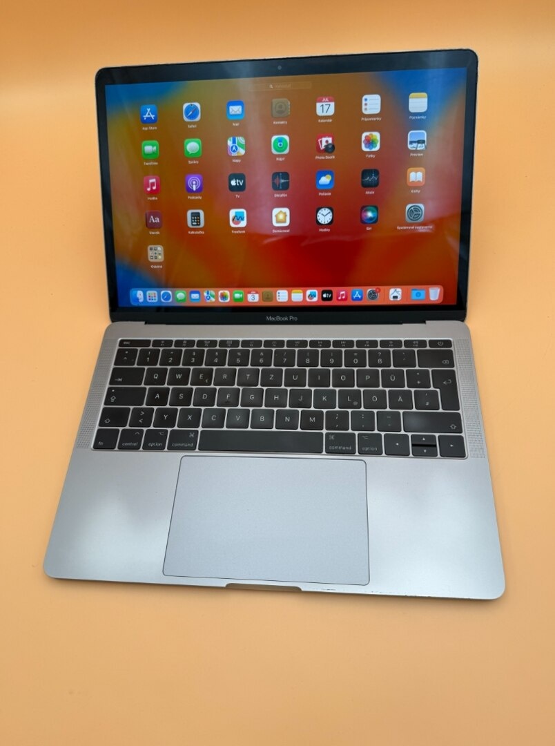 MacBook Pro 13 2017 i5 / 8GB RAM / 256GB SSD