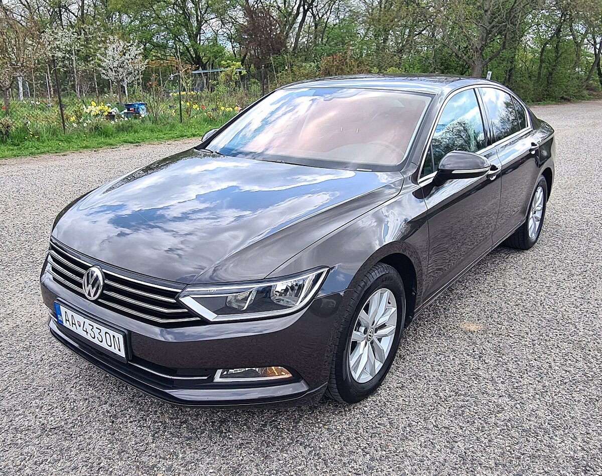 Volkswagen Passat 2.0 TDI B8 Comfortline Business sedan