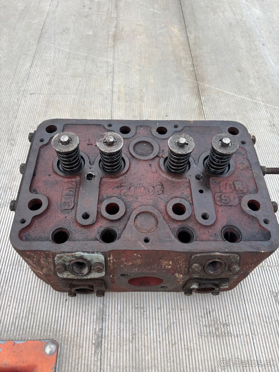 Hlava Zetor 25