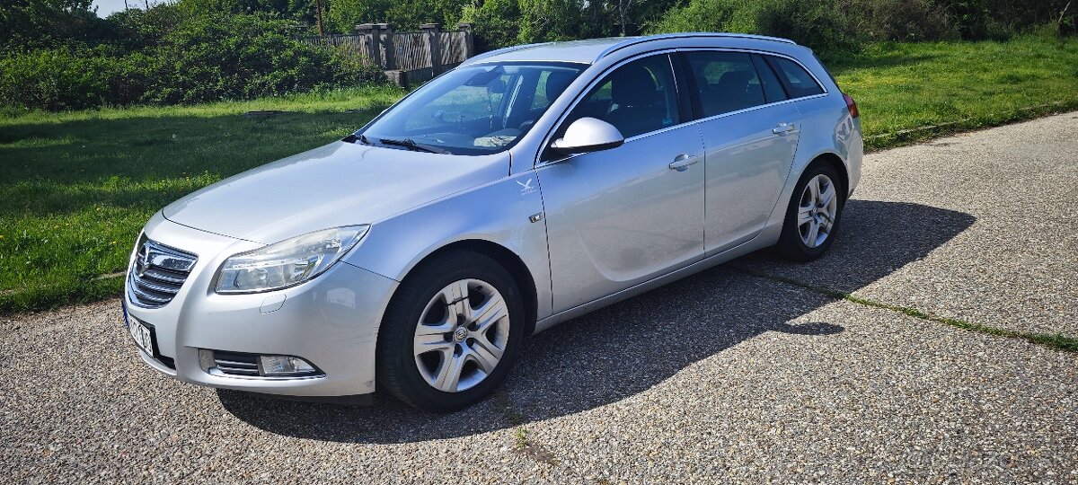 Na predaj: Opel Insignia Sports Tourer 2.0 CDTI (96 kW), r.v
