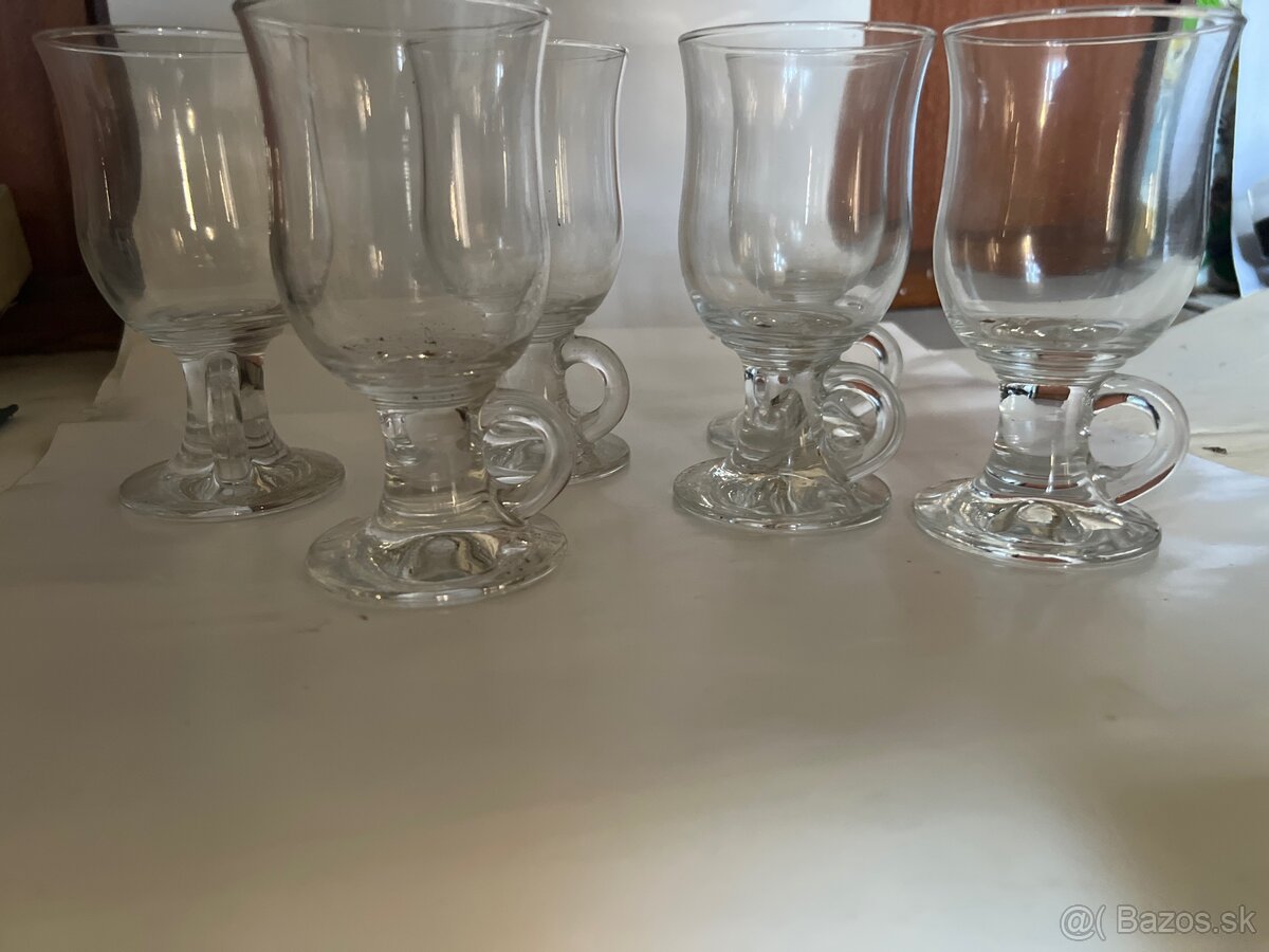 Poháre na kávu 6 pohárov cena spolu 15€