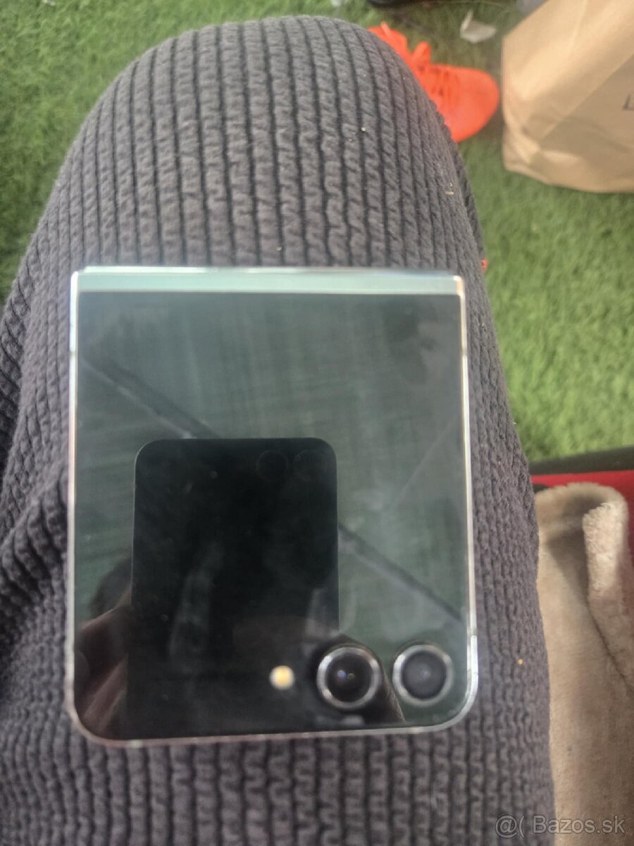 Samsung z flip5 256gb