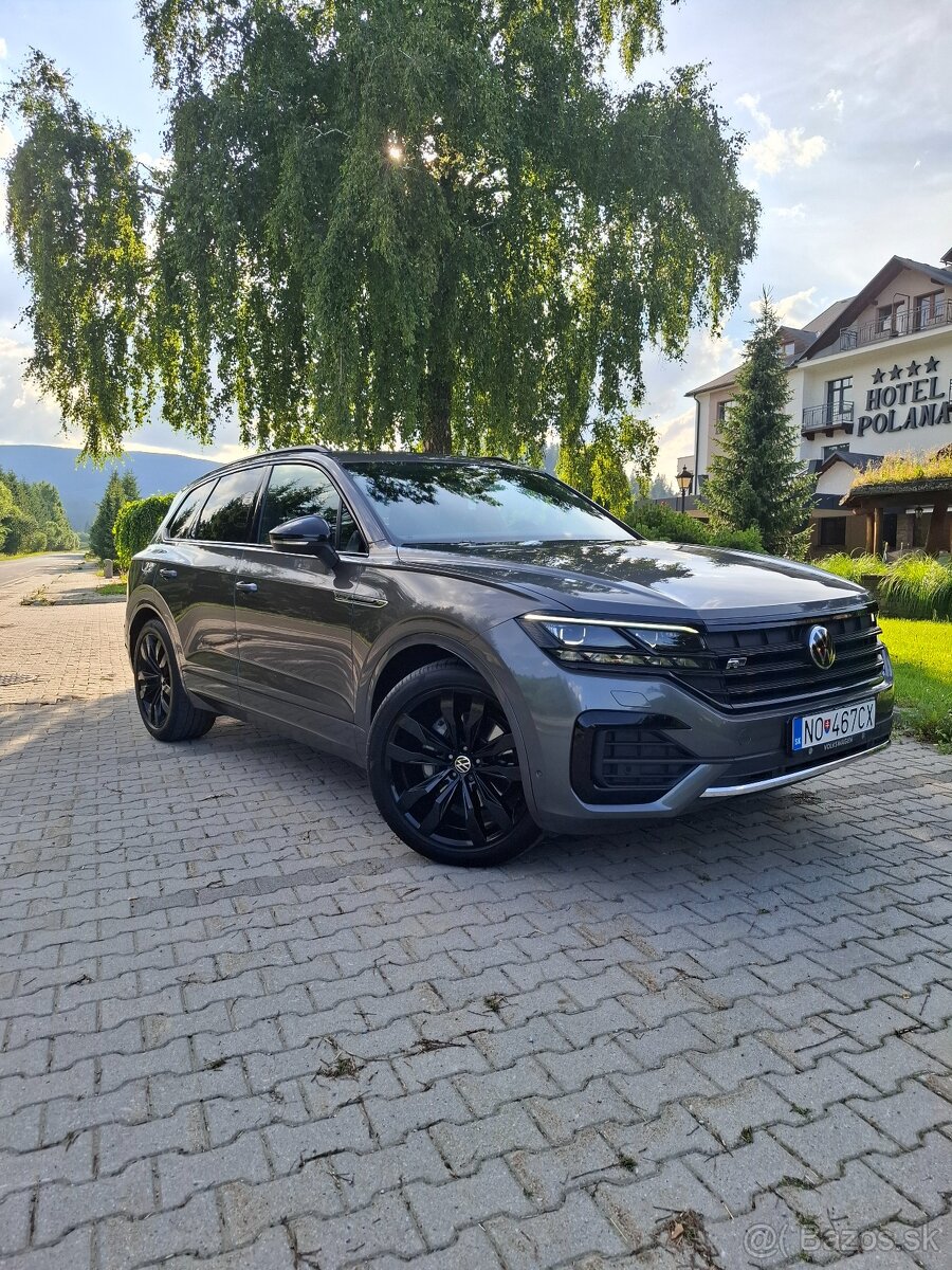 VW Touareg R-Line 3.0 V6 210 KW