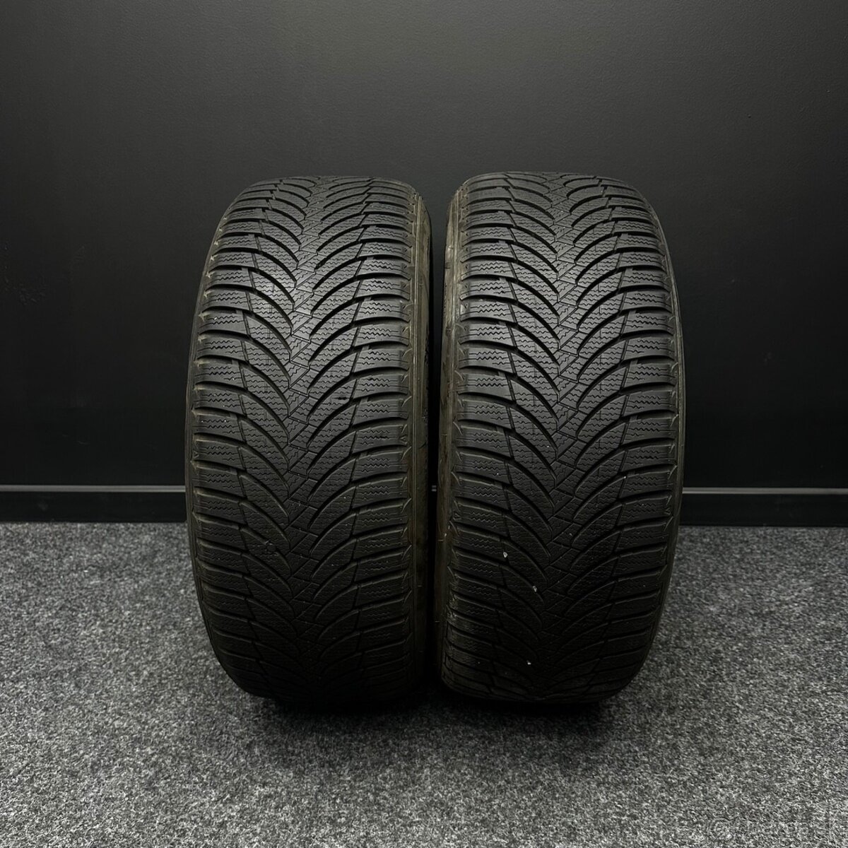 2ks pneu Nexen 215/55/16 93H