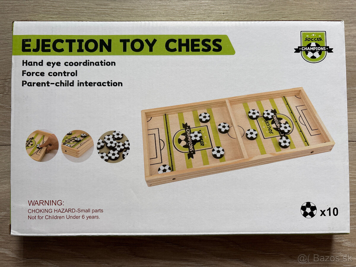 Stolný futbal s katapultom