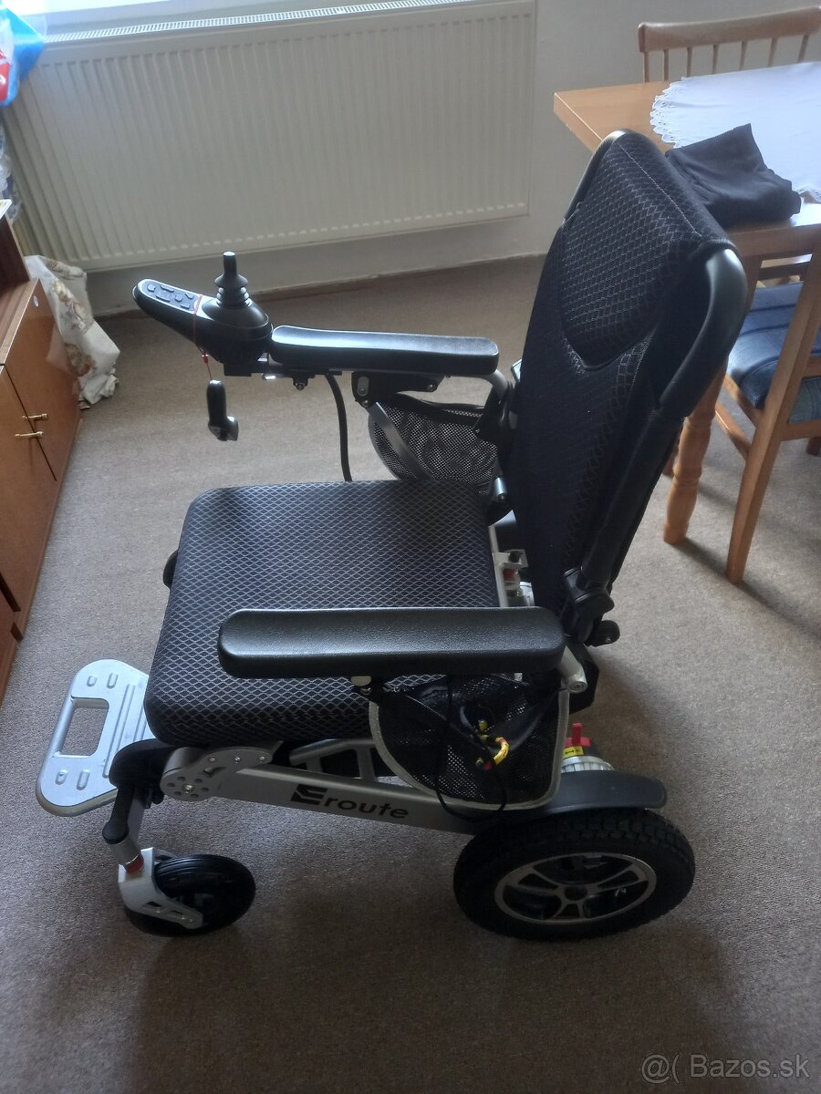 Elektrický invalidný vozík